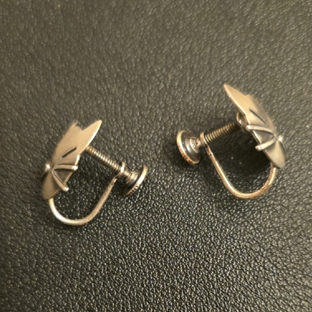 Vintage Cat Face Brooch and Clip-On Earrings Set - Silver Tone - Picture 4 of 5